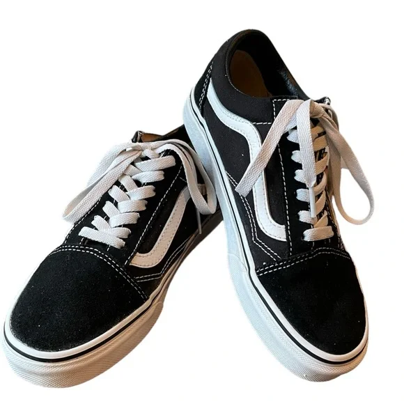 Vans | Shoes | Vans Old Skool Skateboard Shoes Black White  display picture 3